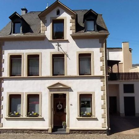 Ferienhaus Treis Neef 外观 照片