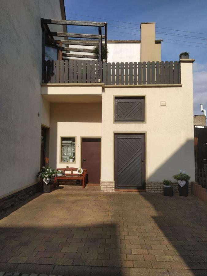 Ferienhaus Treis Neef 外观 照片
